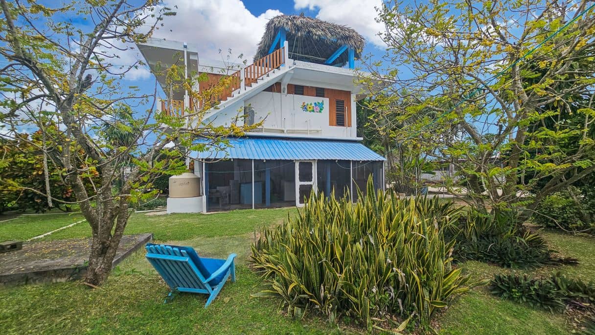 Tropical Living Awaits: Your Turnkey Sanctuary in Sarteneja, Belize — America, Belize
