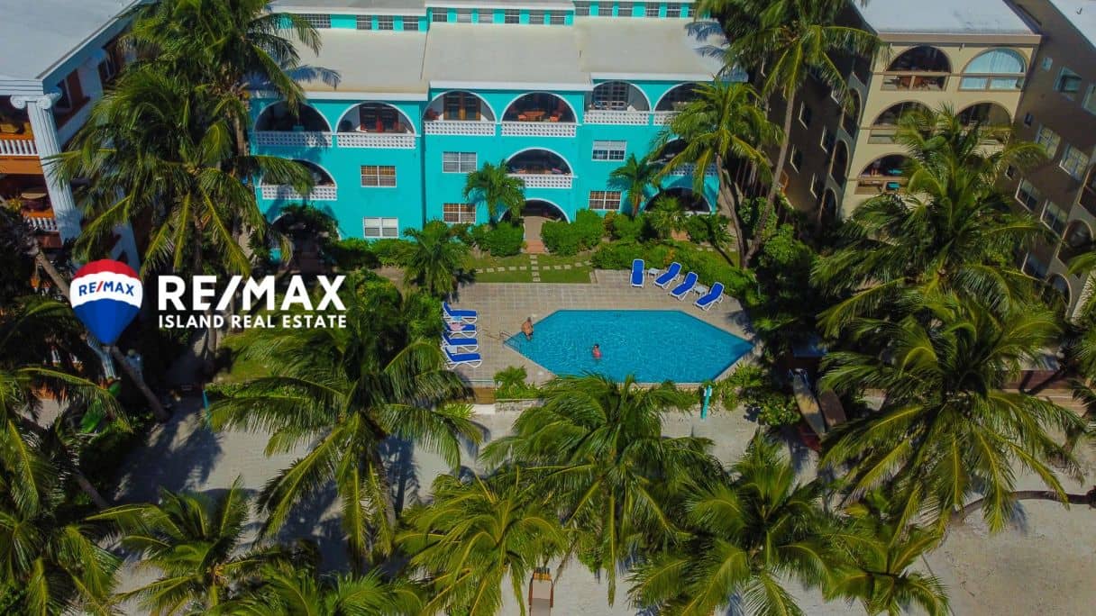 So Beautiful! Tranquility Beach Club Unit 2 – Beachfront 2 Bed/2 Bath in San Pedro, Belize — San Pedro, Belize