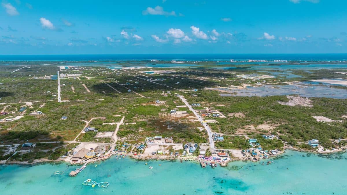 Belize Secret Beach Lots For Sale with Financing — San Pedro, Belize