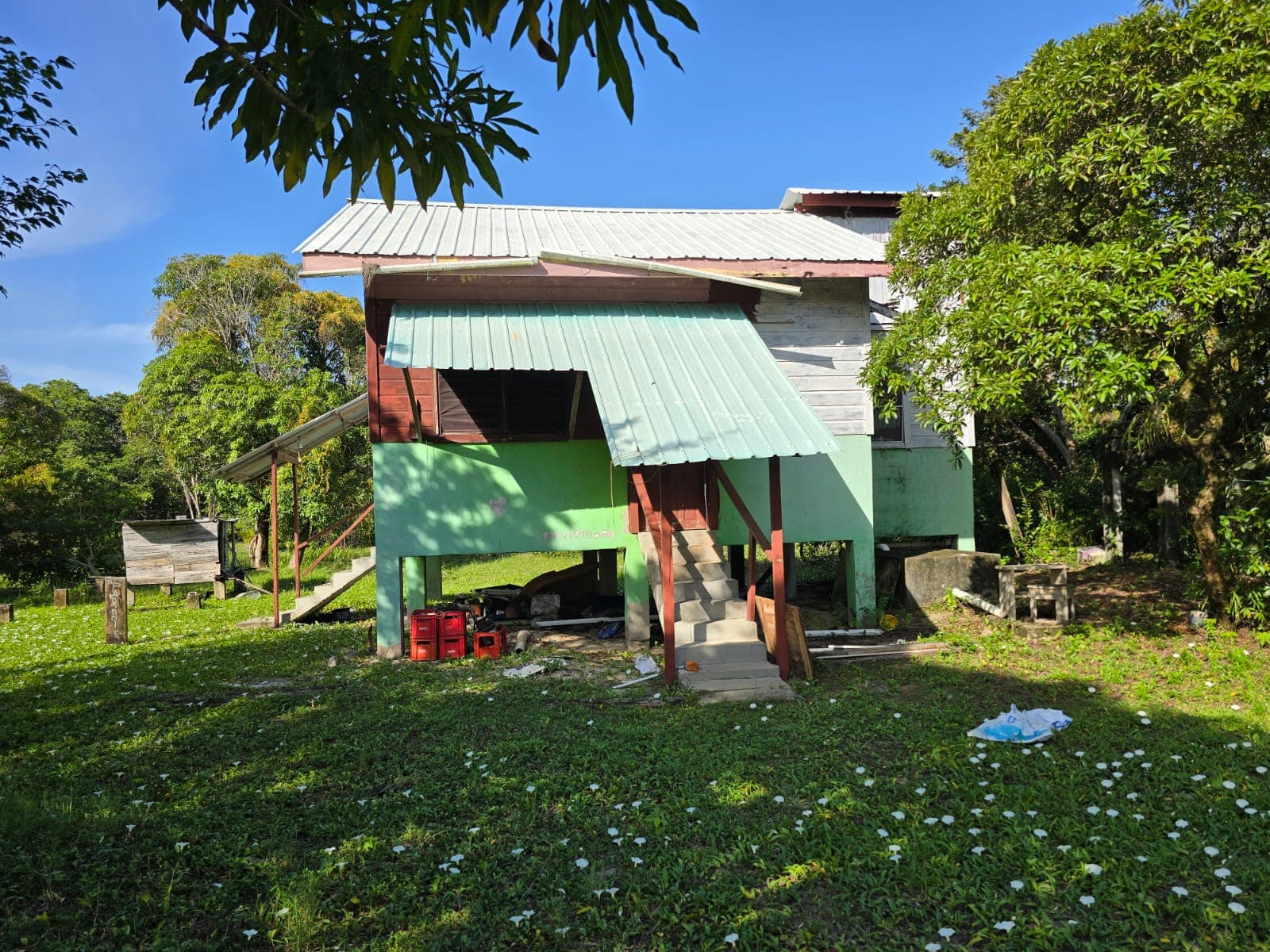 10 acres in Glorious Punta Ycacos — photo 1 of 12