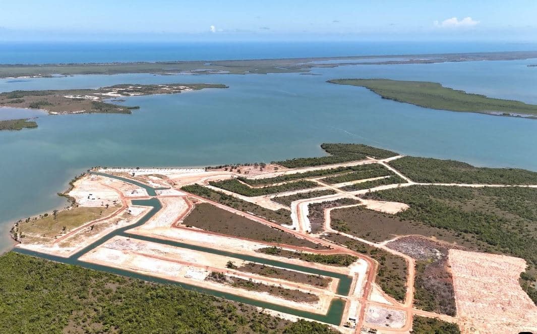 Coconut Point Phase only 1 left in Paradise Island Sector — photo 1 of 5