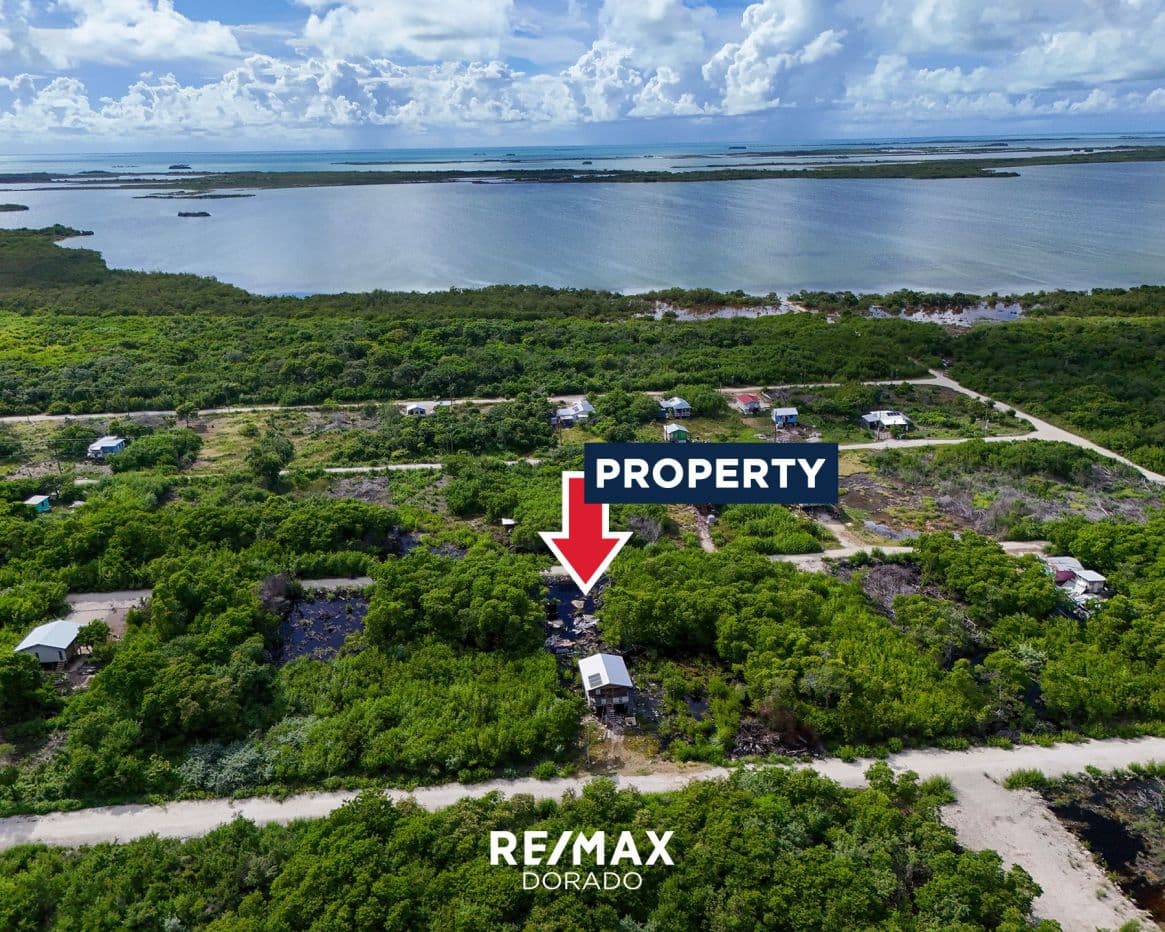 Affordable property in upcoming residential property in San Pedro Belize — photo 1 of 4