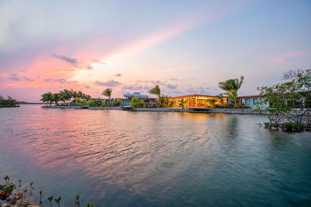 4 Bedroom Villa in Placencia — photo 1 of 17
