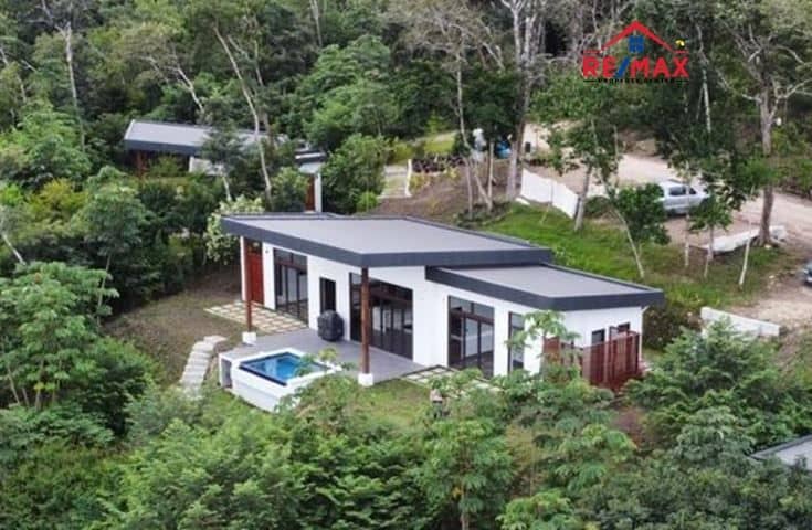 2 Bedroom Houses with a View in a Tropical Rainforest Location Close to San Ignacio. — Cayo, Belize