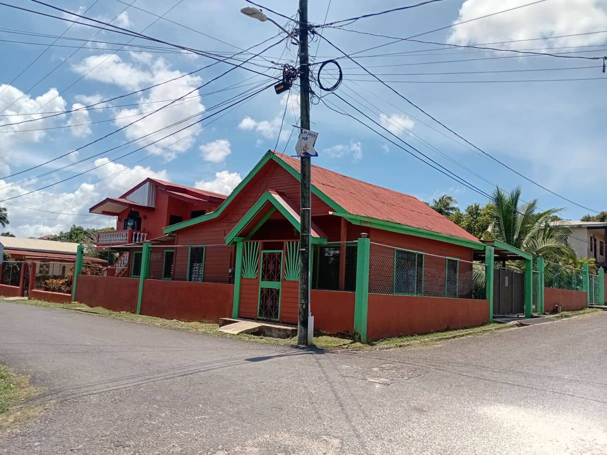 Rare and Charming Corner Property in Benque Viejo del Carmen, Cayo — Benque Viejo, Belize