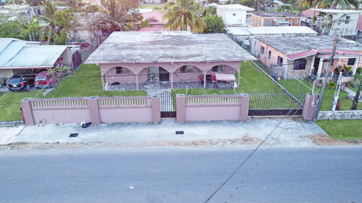 Charming 4-Bedroom Home in Orange Walk Town – Your Dream Home Awaits! — Orange Walk, Belize
