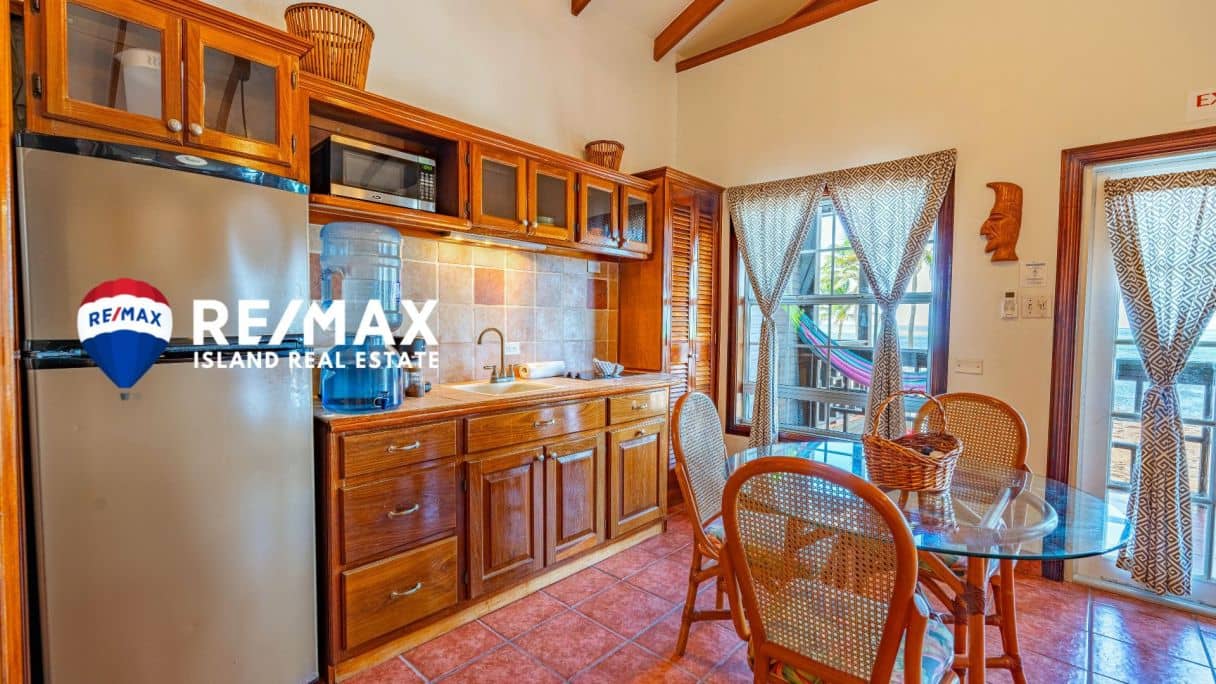 1-Bedroom Beachfront Condo in Ambergris Caye – Stunning Views & Prime Location! — Ambergris Caye, Belize