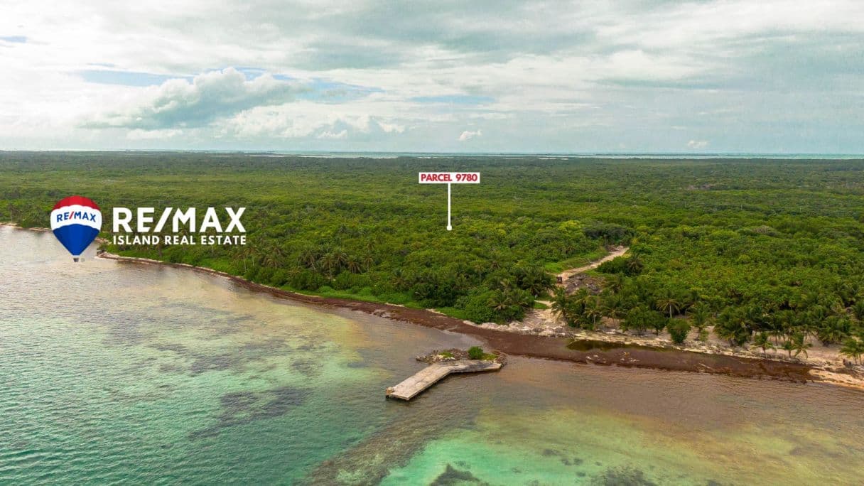 7.367 Acre Beachfront Parcel at Punta Azul – Beach to Road — photo 1 of 14