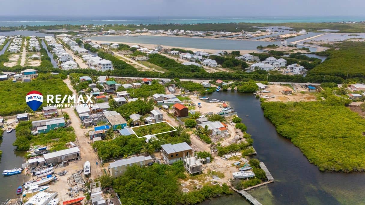 Residential Lot for Sale in Eiley Subdivision, Ambergris Caye | Parcel 2921 — Ambergris Caye, Belize