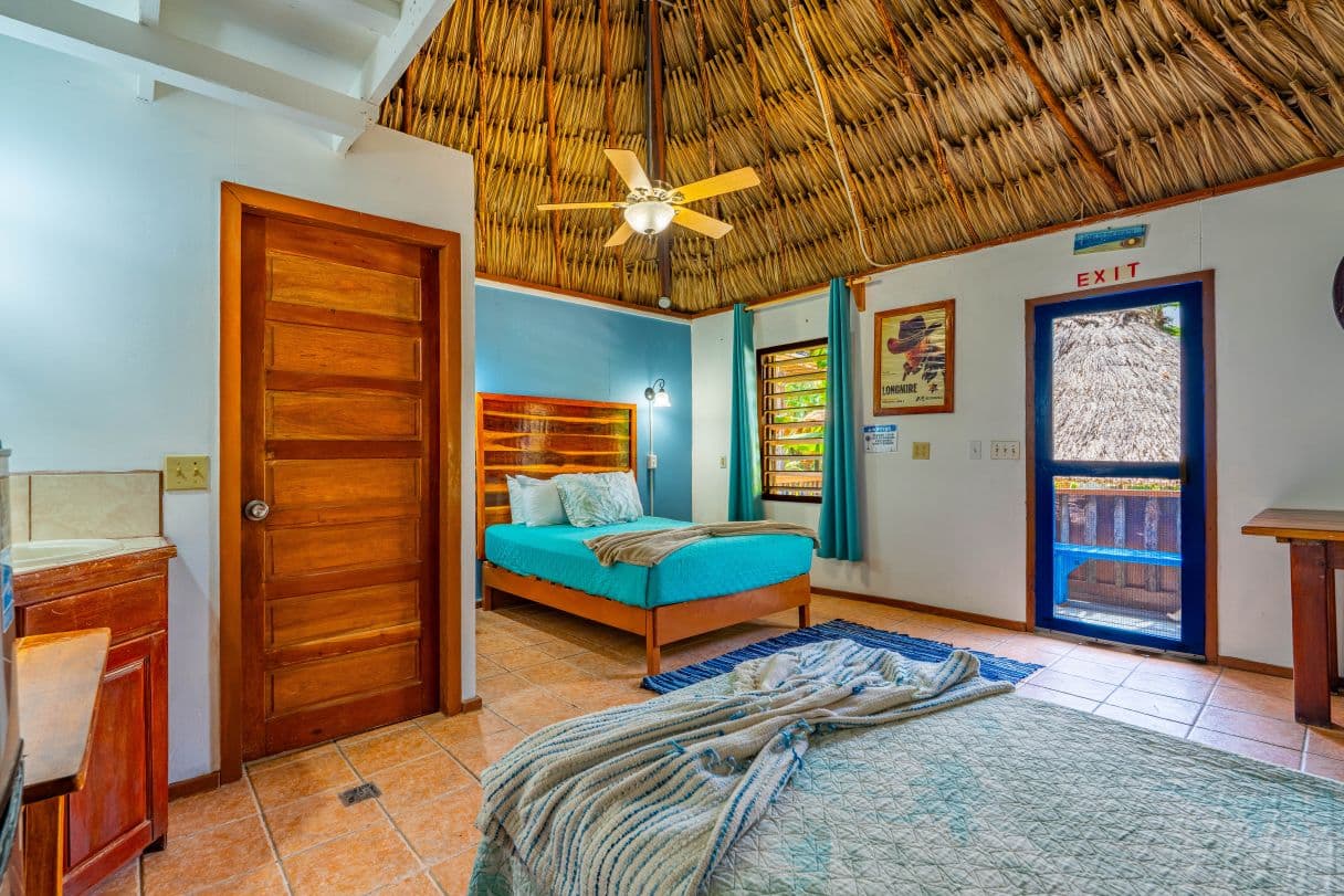 Hotel Del Rio Beachfront Hotel and Development Property — photo 1 of 18