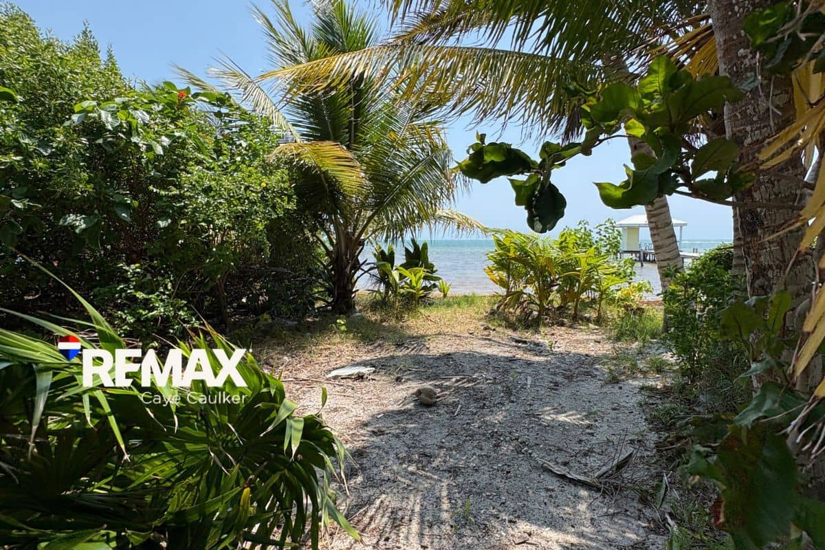 Waterfront Lot for Sale on North Caye Caulker — Caye Caulker, Belize