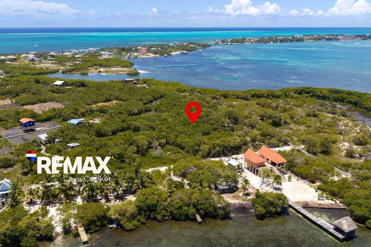 North Caye Caulker Investment Lot — photo 1 of 6