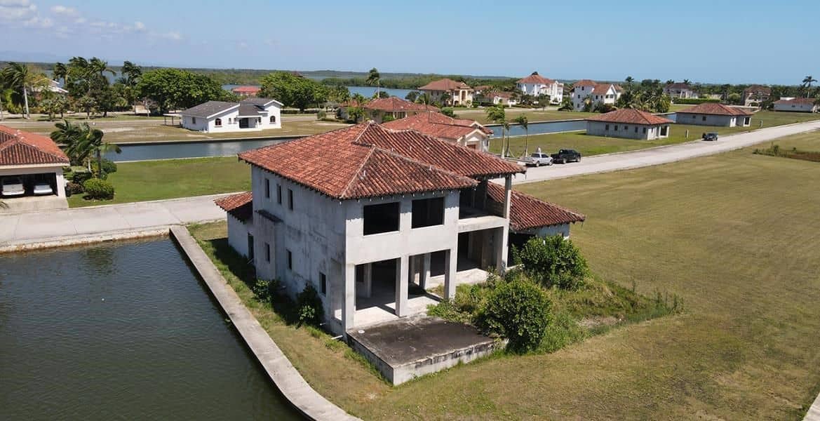 3 Bedroom shell-house at the Placencia Residences — Placencia, Belize