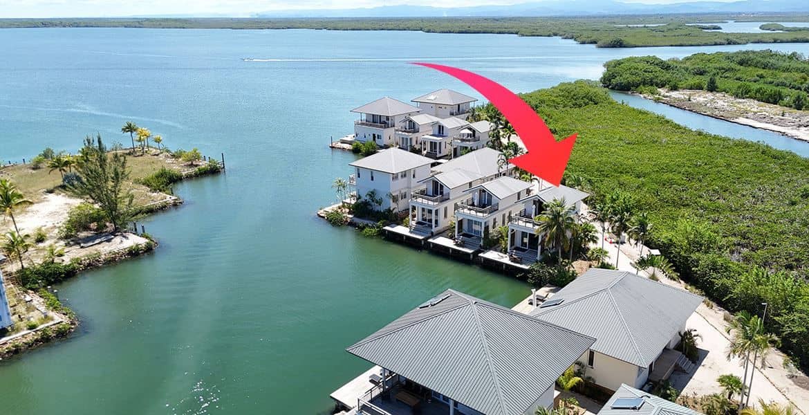 Waterfront Villa in Resort Community — Placencia, Belize