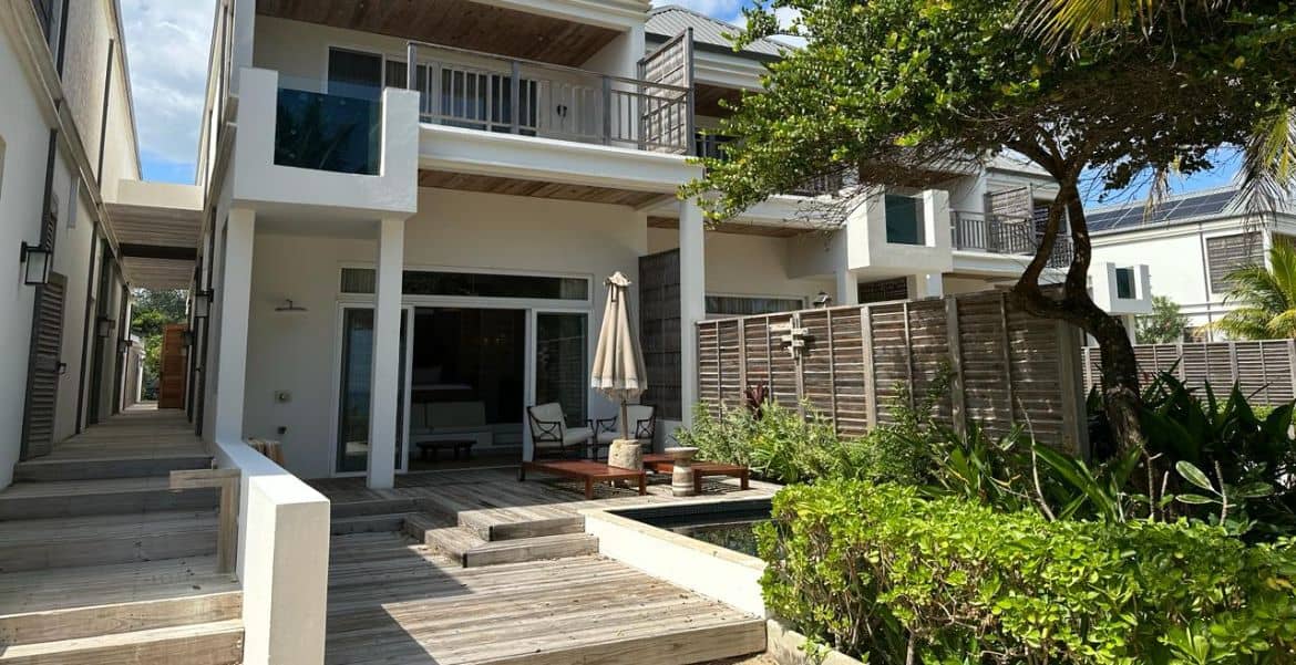 Luxurious Beachfront Villa — Placencia, Belize