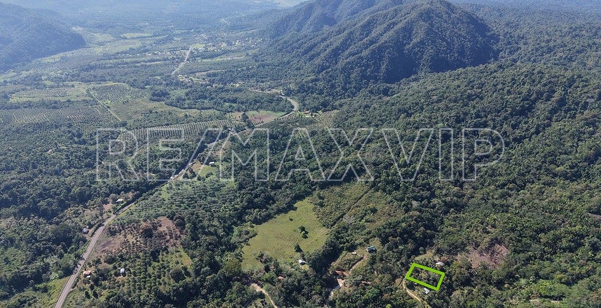 Residential Lot with Beautiful Mountain Views — photo 1 of 7