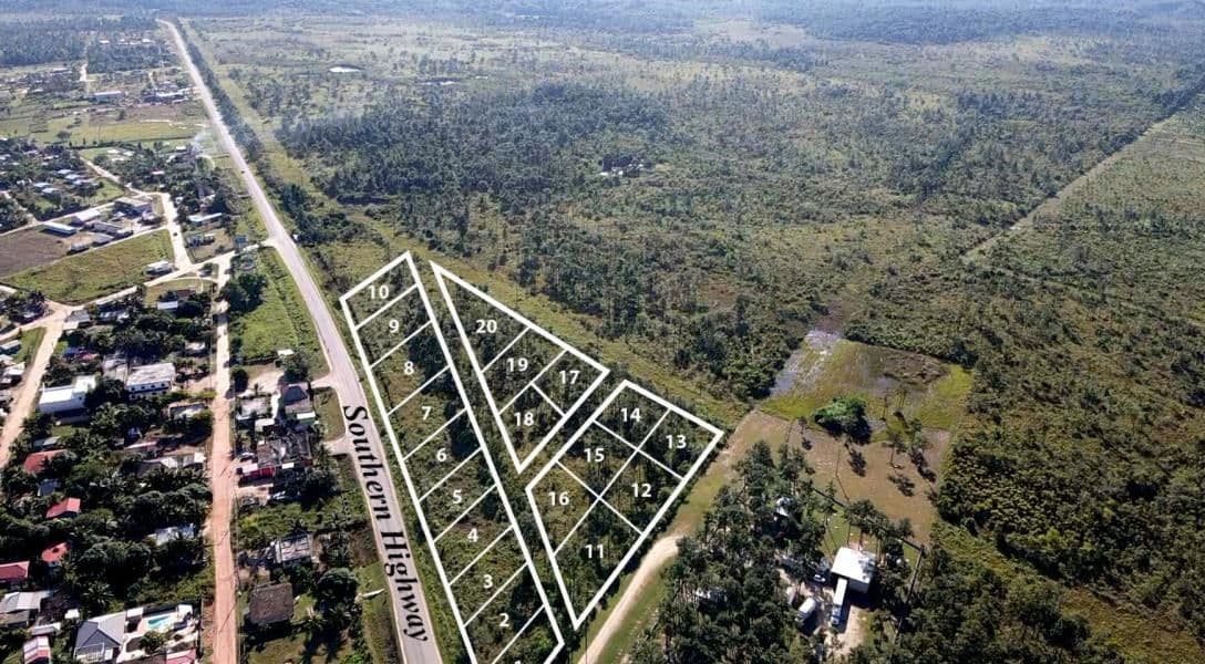 Highway front Commercial lots with Financing Available — photo 1 of 3