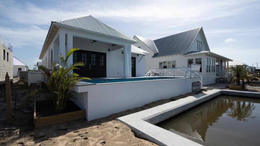 Moonraker House with Pool San Pedro Belize — San Pedro, Belize