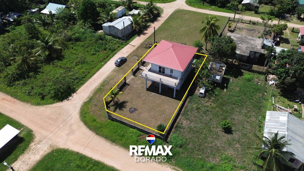 Modern Two-Story Residence — Punta Gorda — photo 1 of 22