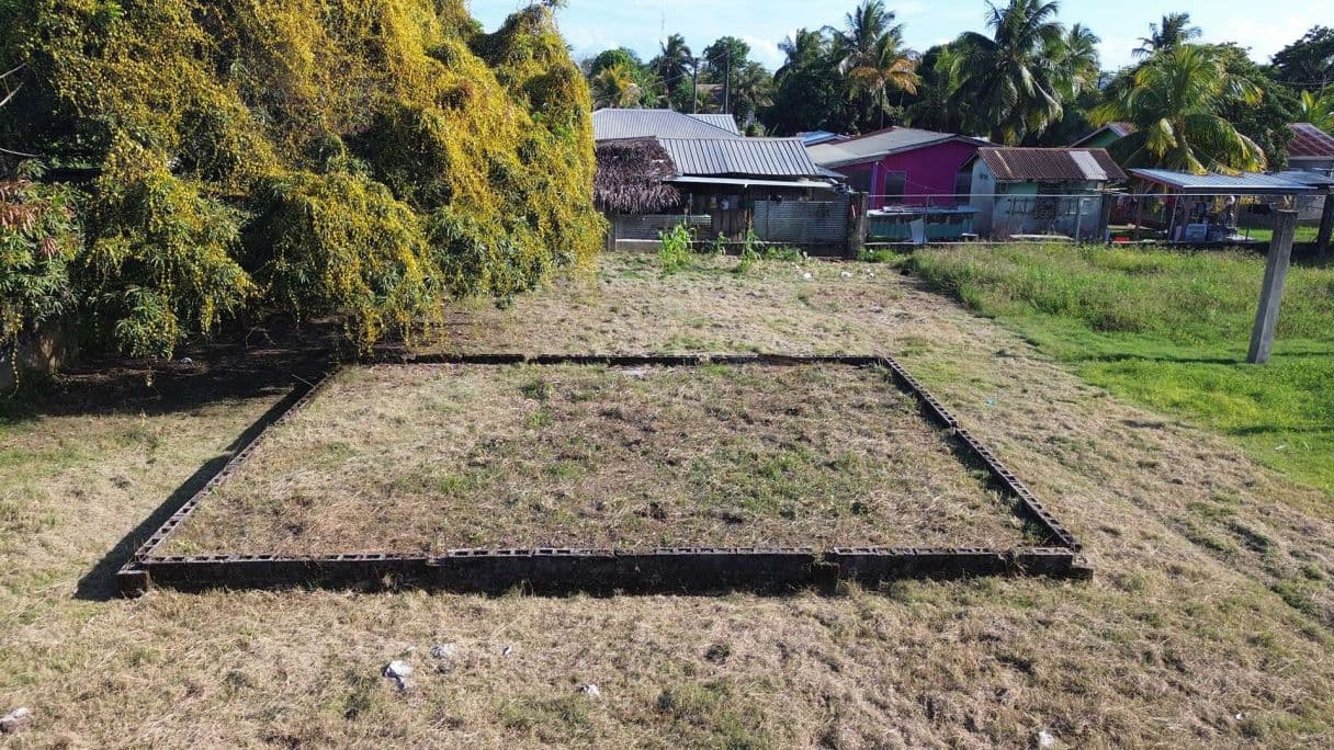 Ready To Build Residential Lot in Punta Gorda Town — photo 1 of 9