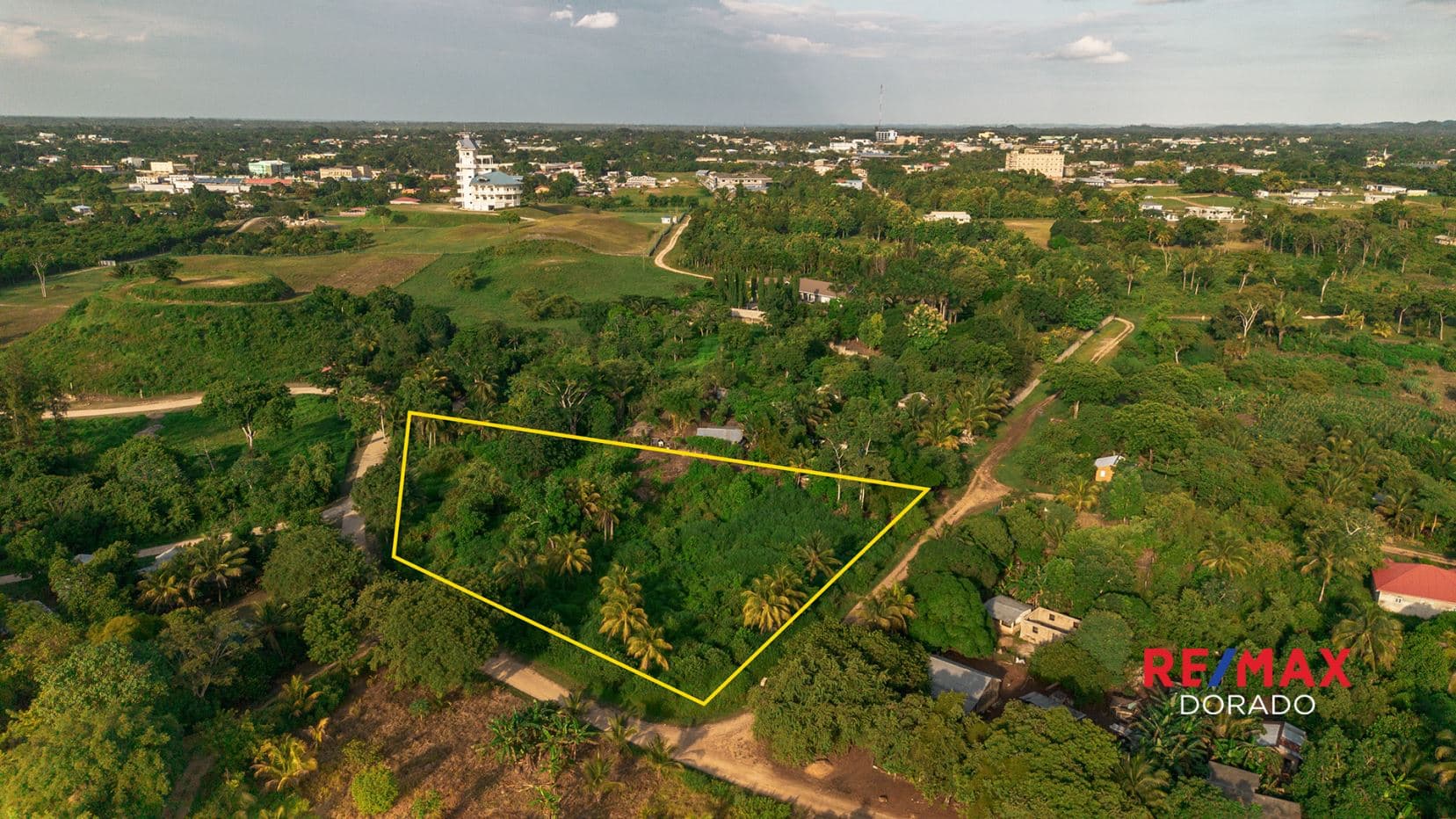 Big Land Big Opportunity — 1.19 Acres In Rivera — photo 1 of 9